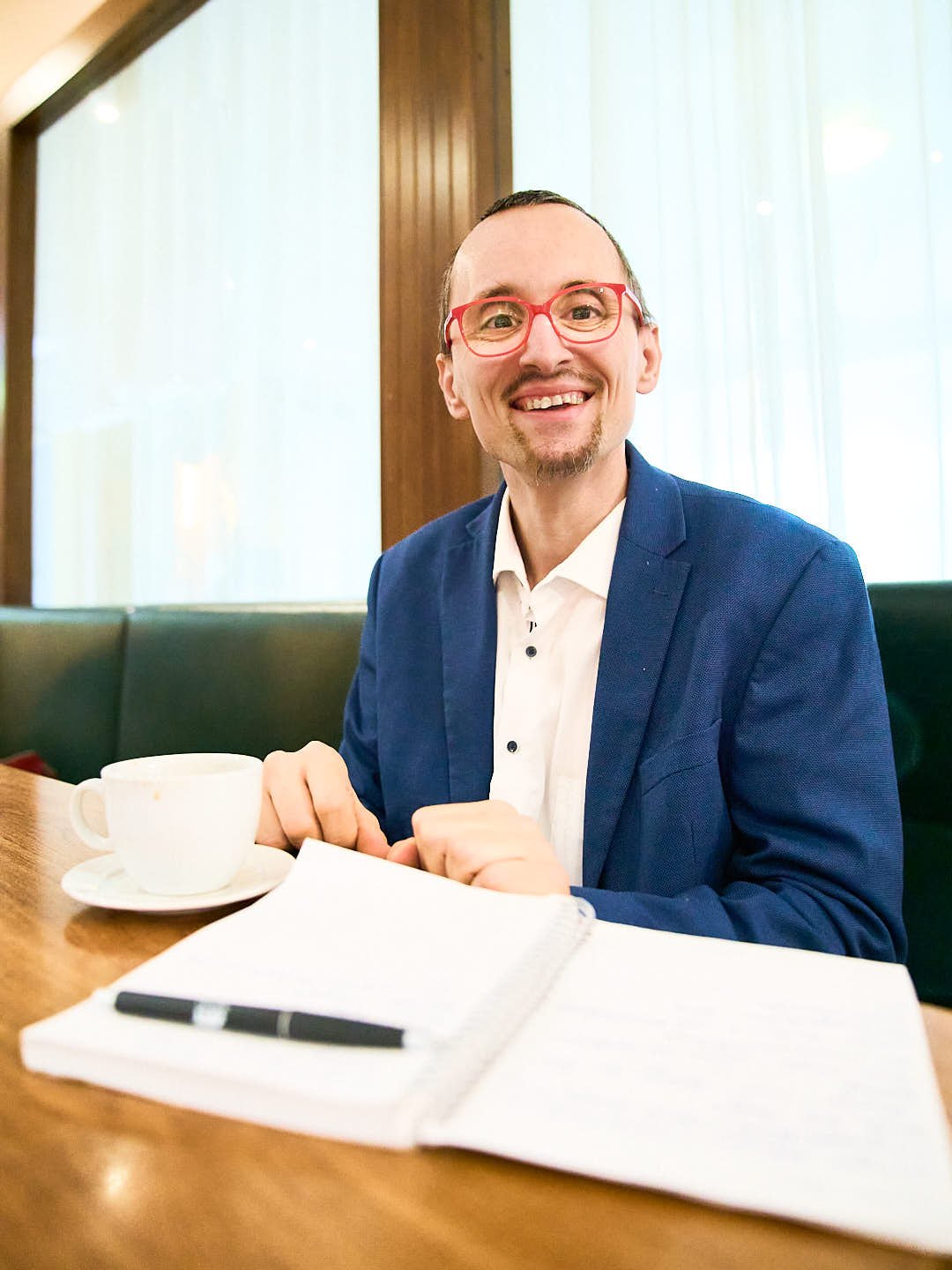 Erwin Strobl im Café